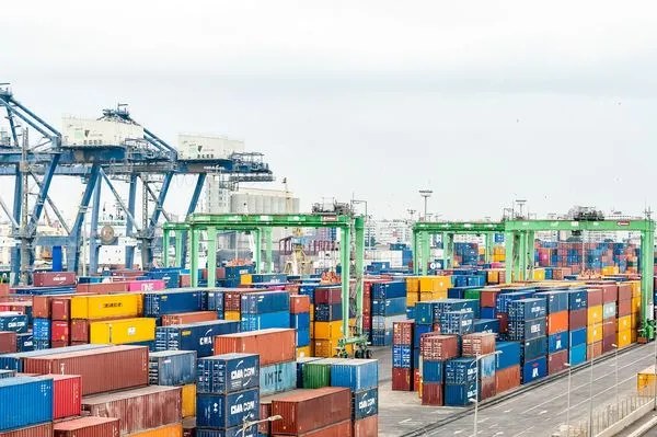▲全球塞港未解，貨櫃海運業淡季不淡。（示意圖／取自免費圖庫pixabay）