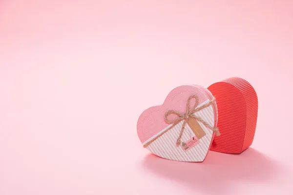 情人節,送禮,告白,放閃（圖／取自免費圖庫pakutaso）