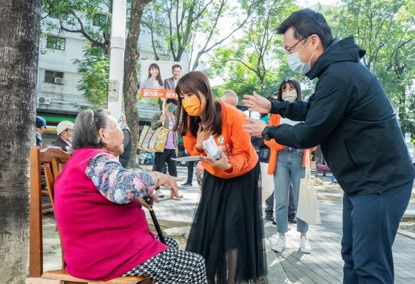 ▲▼轟藍營反核食誤導市民，高雄正能量籲下架「韓粉議員」。（圖／記者賴文萱翻攝）