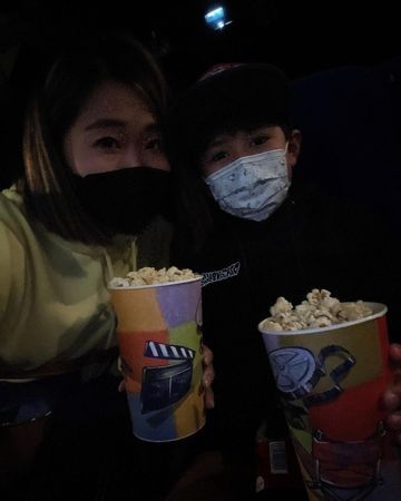 ▲王君萍在電影院被插隊。（圖／翻攝自Instagram／王君萍）