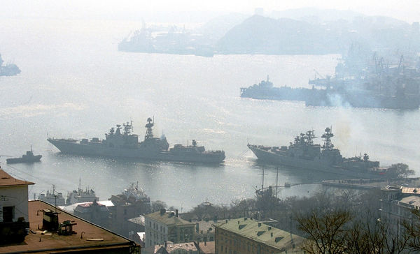 ▲▼ 俄羅斯潘捷列耶夫海軍上將號（Admiral Panteleyev，左）及沙波什尼科夫元帥號（Marshal Shaposhnikov，右）。（圖／達志影像／美聯社）