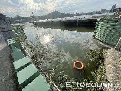 快訊／左營蓮池潭驚傳落水意外　婦人被救起昏迷送醫