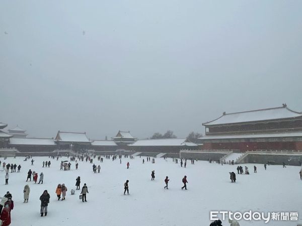 ▲▼ 2022.2.13故宮下雪。（圖／記者任以芳攝）