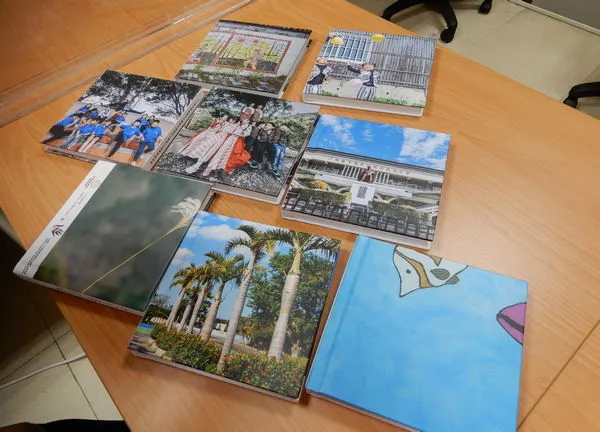 ▲「圓夢協會」捐贈桃園偏鄉10校畢業紀念冊