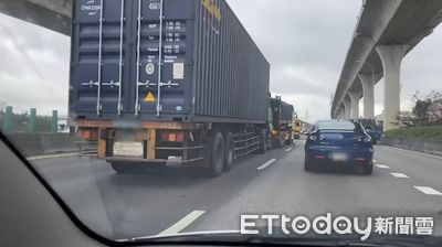 快訊／國道1號北上內壢交流道「聯結車追撞」！車流紫爆回堵5km