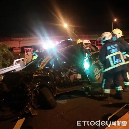 ▲▼國道車禍。（圖／記者陳雕文翻攝）