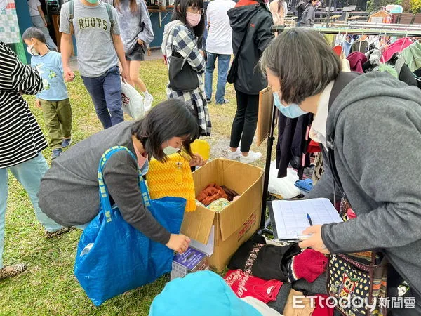 ▲台東鐵花村二手市集20日登場。（圖／記者楊漢聲翻攝）