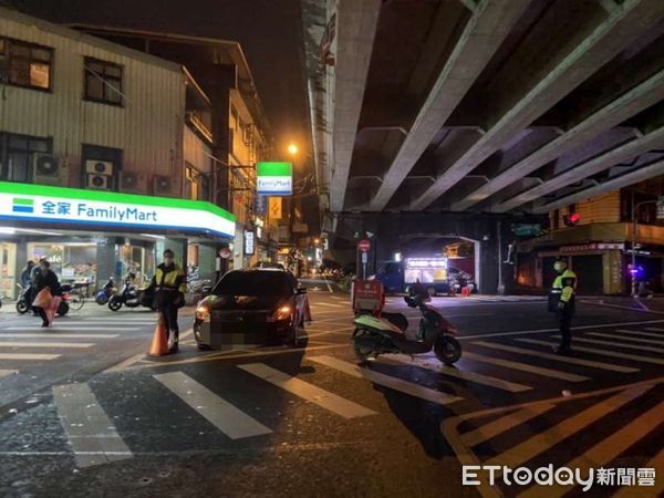 ▲▼宜蘭市東港路與慈安路口車禍。（圖／記者游芳男翻攝）