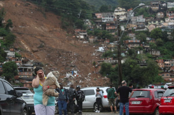 ▲▼巴西山城貝德羅保利斯（Petrópolis）災後搜救現場。（圖／路透）