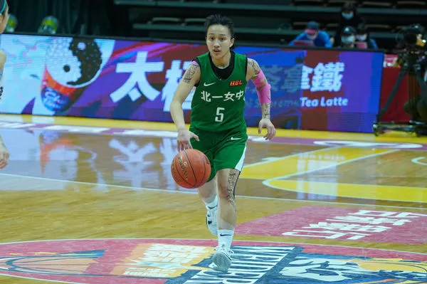 ▲北一女 宋瑞蓁、駱燕萍，淡商陳美莉、蕭豫玟。（圖／高中體總提供）