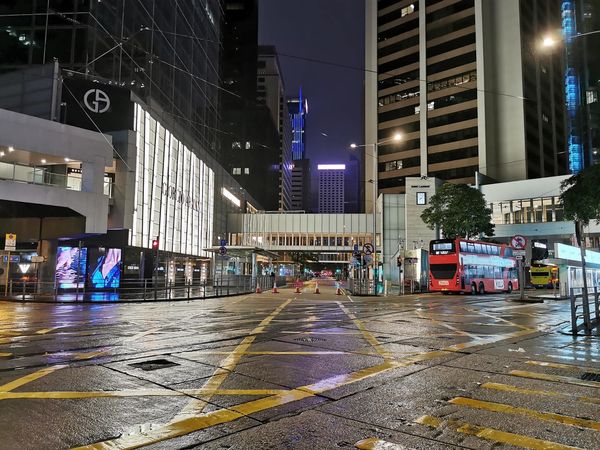 網友拍下香港「變空城」的現況。（圖／翻攝自Facebook／爆廢公社）
