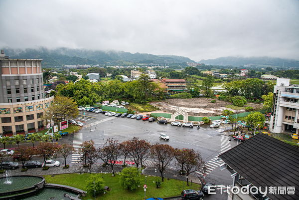 ▲南投縣政府將在南投市、草屯鎮各興建一座國民運動中心，圖為南投縣議會舊址。（圖／南投縣政府提供）