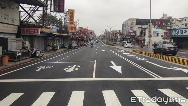 ▲台南市安南區海佃路一段列入路平專案執行維護，工務局完成路平改善，路面平坦舒適。（圖／記者林悅翻攝，下同）