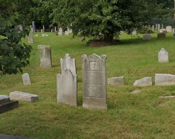 美國5寶媽遭907公斤墓碑砸死。（圖／翻攝自Google地圖）