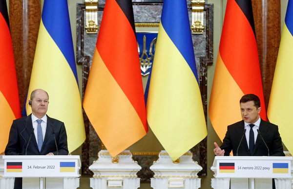 ▲▼德國總理蕭茲（Olaf Scholz）和烏克蘭總統澤倫斯基（Volodymyr Zelenskiy）。（圖／路透）