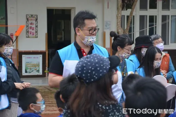 ▲林思宏X5醫師慈善基金會東部送暖。（圖／記者楊漢聲攝）