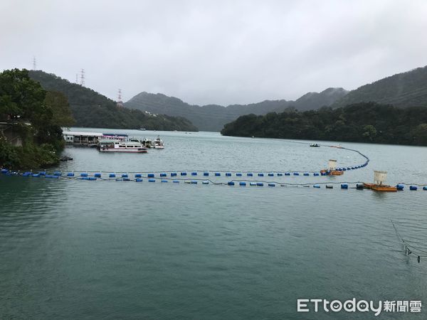 ▲▼石門水庫放水。（圖／北水局）