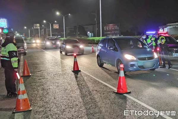 ▲雲林縣警察局配合酒駕修法加重處罰規並落實執行行政院「四季交安專案」，強化防制酒駕專案勤務，將於明日起連續3天同步執行全國取締酒後駕車專案勤務。（圖／記者蔡佩旻翻攝）