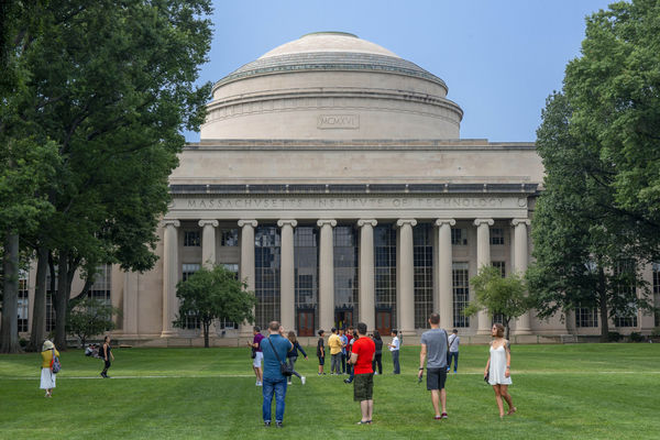 ▲▼美國麻省理工學院宣布終止與俄方的高科技研究合作夥伴計劃。（圖／達志影像／newscom）