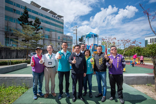 ▲桃園大安果樹公園遊戲場改善完成。（圖／市府提供）