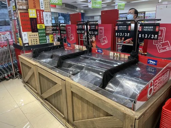 ▲▼ 香港疫情,搶購潮,香港搶購潮 。（圖／記者蔡儀潔攝）
