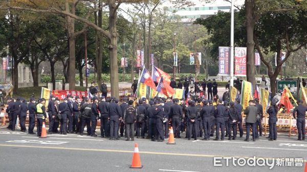 ▲▼蓬佩奧訪台遇「射殺威脅」　大批警力高規格維安。（圖／記者邱顯燁攝）