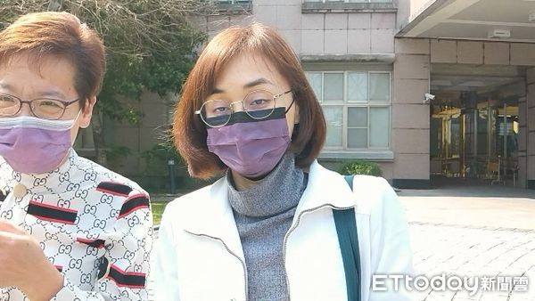 ▲▼林姿妙女兒林羿伶涉貪案重開羈押庭後，40萬元交保步出宜院。（圖／記者游芳男攝，下同）