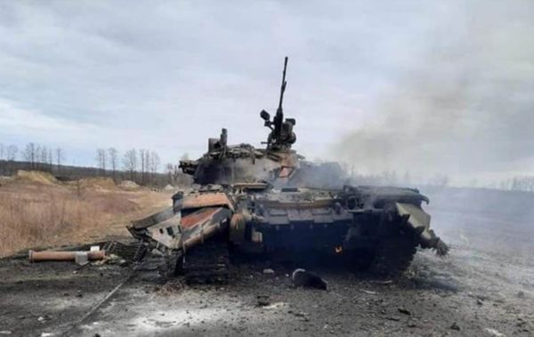 ▲▼ 遭烏克蘭擊毀的俄軍戰車。（圖／烏克蘭國防部臉書）