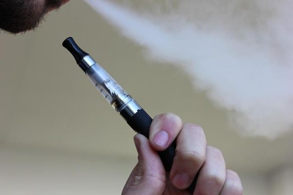 最新菸品民調出爐　7成民眾支持納管加熱菸、禁用電子煙 | ETtoday