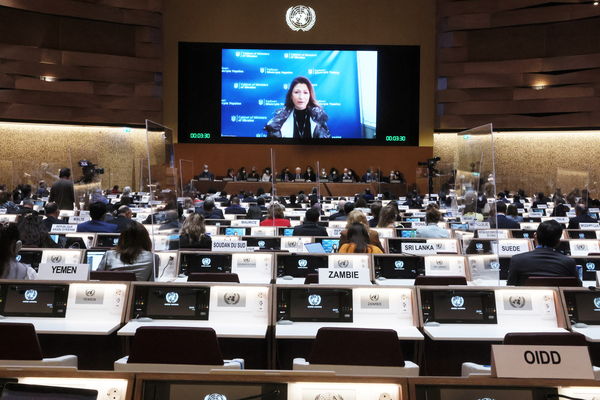 ▲▼烏克蘭副外長（Emine Dzhaparova）在聯合國人權理事會特別會議上就烏克蘭局勢透過視頻發言。（圖／路透）