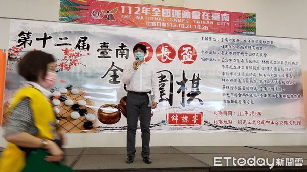 ▲第12屆台南市市長盃全國圍棋錦標賽，在台南市新光三越中山店13樓文化館競技，吸引約8百多位參賽者對弈。（圖／記者林悅攝，下同）