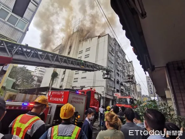 ▲台中民宅火警。（圖／民眾提供）