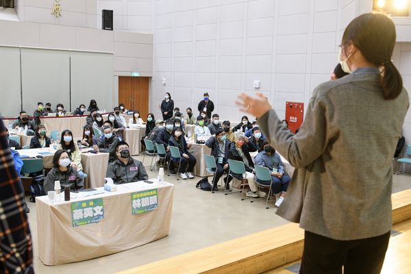 ▲▼兼任民進黨主席的總統蔡英文鼓勵「國務青」學員。（圖／民進黨提供）