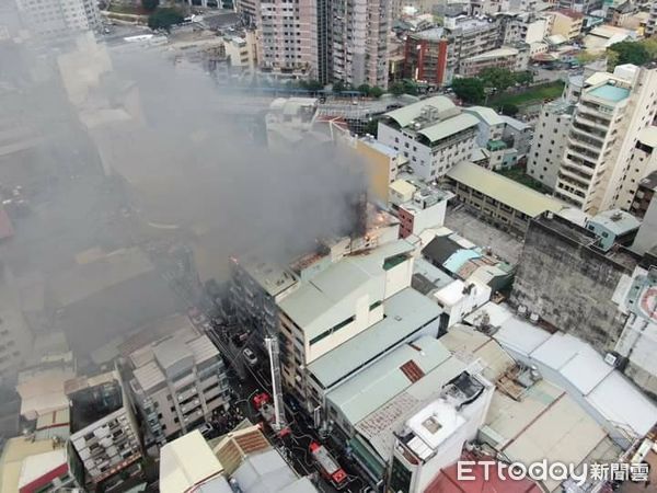 ▲▼台中興中街火警6死，空拍畫面曝光。（圖／民眾提供）