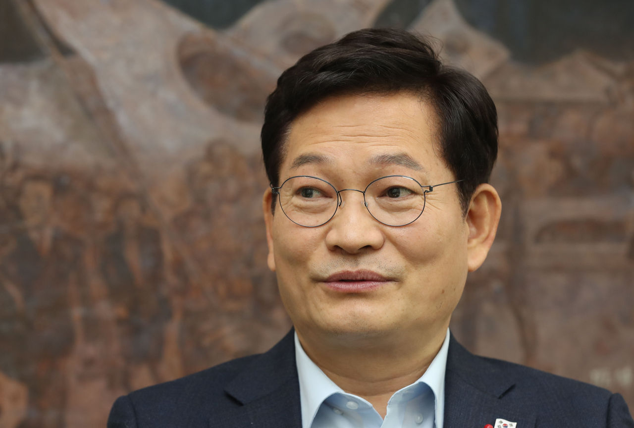 南韓民主黨黨魁選舉涉買票　宋永吉宣布「退黨」：願返國接受調查 | ETt