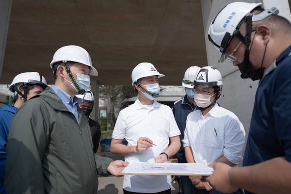 ▲新竹市長林智堅視察「永恆之丘」。（圖／新竹市政府提供）