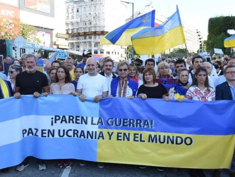 ▲▼阿根廷遊行聲援烏克蘭　呼籲俄羅斯停戰。（圖／翻攝臉書）