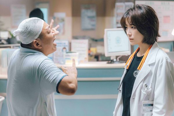 ▲▼朱軒洋戲路大開扮乩童，眼盯神明竟真來感應             。（圖／公視提供）