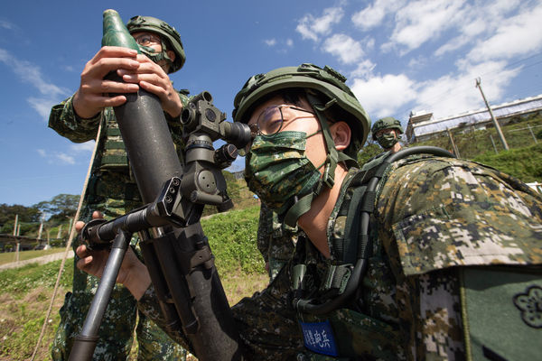 ▲▼史上最硬教召第五天，執行步槍射擊預習、迫擊砲操練。（圖／軍聞社）