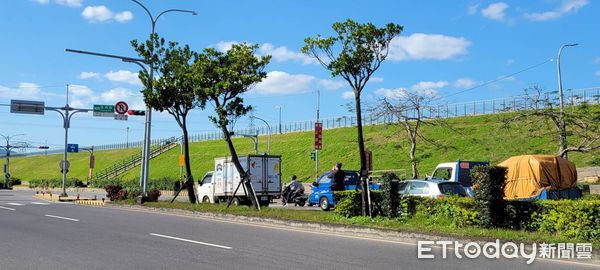 ▲▼蘆洲警分局加強違規取締             。（圖／記者陳以昇翻攝）