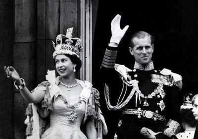 BBC曾製播紀錄片慶白金禧年！　英女王「親自配音」講述登基前人生