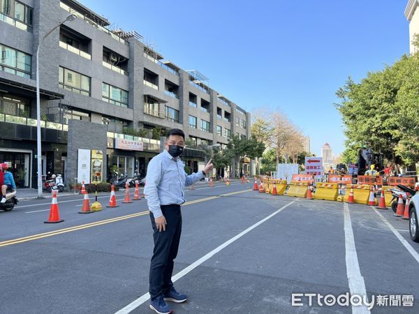 ▲台南市議員李啟維表示，安平再生水管線施工是市府重大工程，但施工期間必須同時考量周邊居民交通及營業使用之通行空間。（圖／記者林悅翻攝，下同）