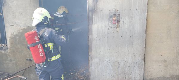 ▲彰化豬舍大火20隻毛豬全被燒死。（圖／彰化踢爆網提供）