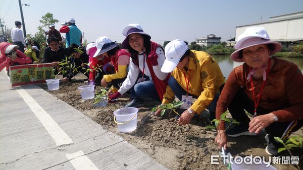 ▲台南永福星星幫連續第20年辦理植樹祈福，永續護樹活動。（圖／記者林悅翻攝，下同）