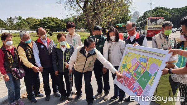 ▲台南公園之忠義路往北打通至公園北路，獲得營建署生活圈計畫同意補助，加上地方配合款共2.3億元來開闢，預計2024年完工通車。（圖／記者林悅翻攝，下同）