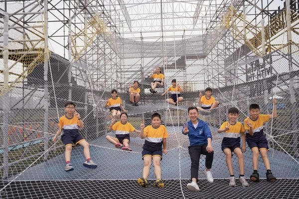 ▲▼2022新竹市兒童藝術節（新竹兒藝節）以「宇宙」為主題，打造6大太空主題遊具，結合馬戲表演等，4/1起至4/5在新竹左岸水源草原登場，適合全年齡從早玩到晚。（圖／新竹市政府）