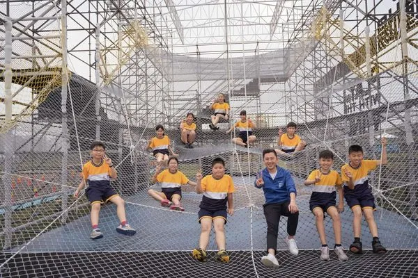 ▲▼2022新竹市兒童藝術節（新竹兒藝節）以「宇宙」為主題，打造6大太空主題遊具，結合馬戲表演等，4/1起至4/5在新竹左岸水源草原登場，適合全年齡從早玩到晚。（圖／新竹市政府）