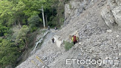 武界林道疑受地震影響大崩塌　4人登山隊受困一夜獲救