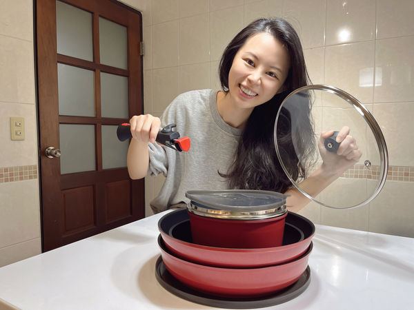 ▲▼韓國PALLAS可分離式手把鍋具送進烤箱不卡卡。（圖／茁木太太提供）