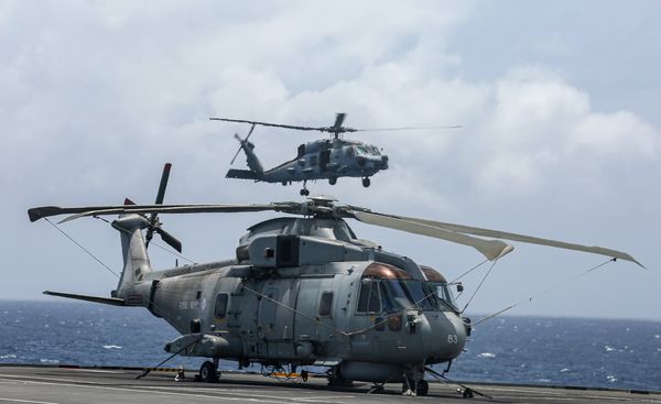 MH-60R反潛直升機。（圖／翻攝自Facebook／U.S. Navy）